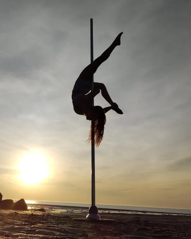 Cours de Pole Dance & Cerceau aérien Maisons-Alfort — Pole Fitness à Maisons-Alfort