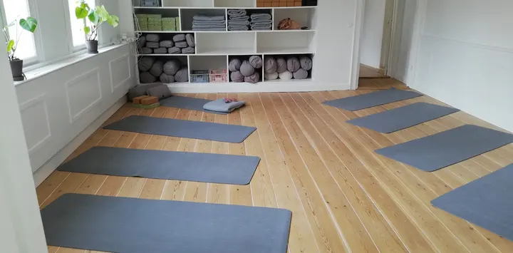 Bagus Yoga og Klang — Træningsstudio i Bækkelund, Horsens