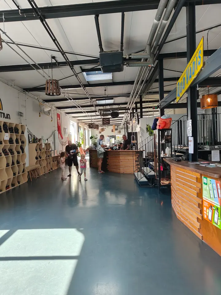 Boulder Base Bremen - Tabakquartier — Klettern in Woltmershausen, Bremen