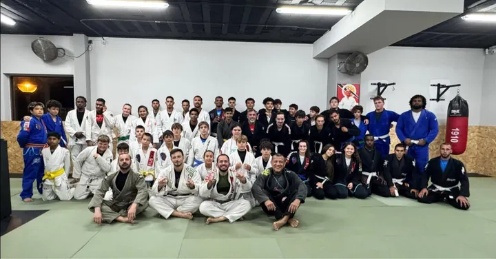 Fusion Studio Lagos — Artes marciais em Porto de Mós, Lagos