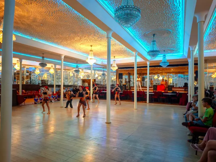 Alunos de Apolo Escola de Dança — Dança em Santa Isabel, Lisboa