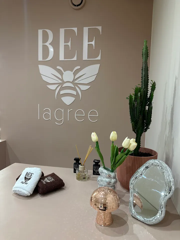 Bee Lagree — Pilates à Centre Ville, Boulogne-Billancourt