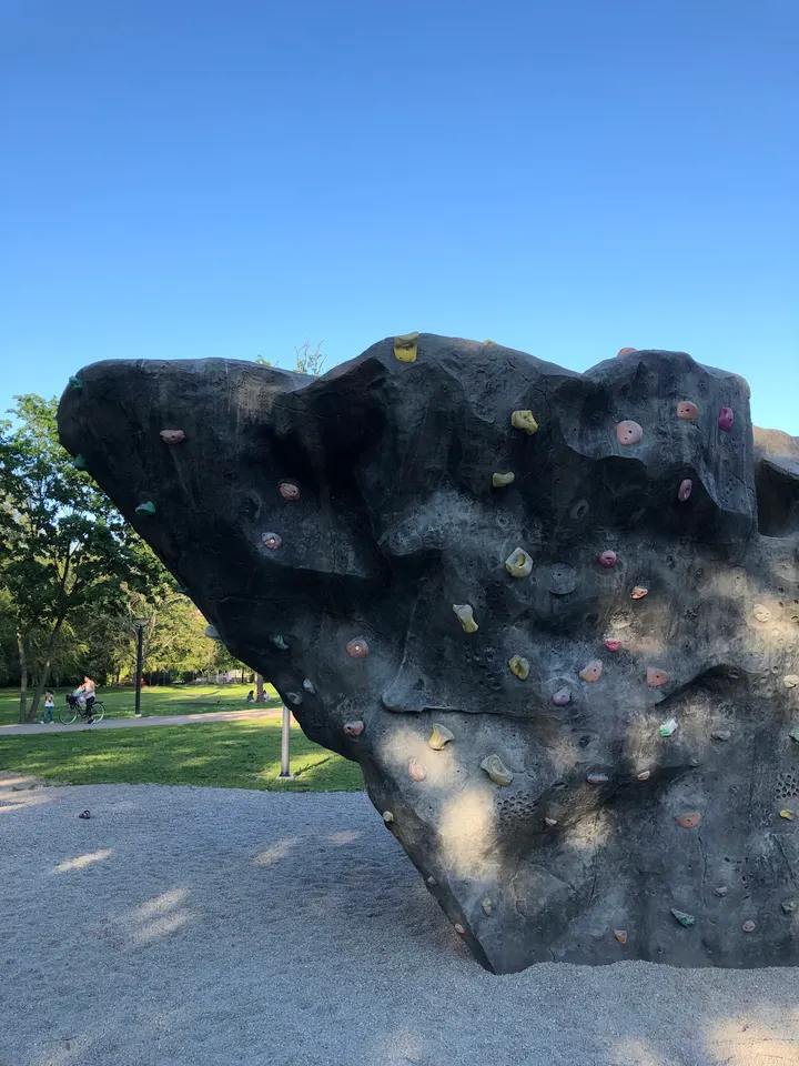 Stadsparkens klätterblock — klättring-studio i Södra innerstaden, Lund — 2