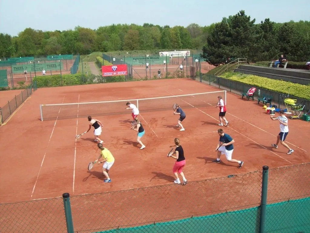 Tennisschule Sport on Court — funktionell träning-studio i Hamburg — 4