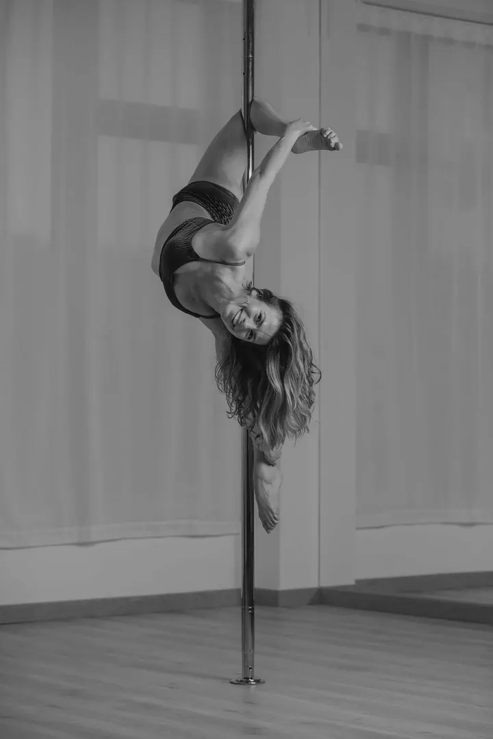 aerial yoga — yoga-studio em Cascais — 3