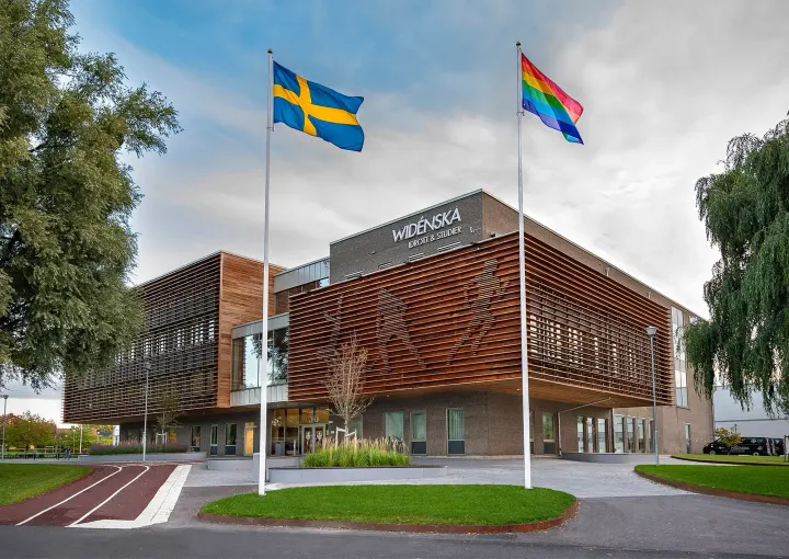 Widénska gymnasiet — fitness studio-studio i Aroslund, Västerås