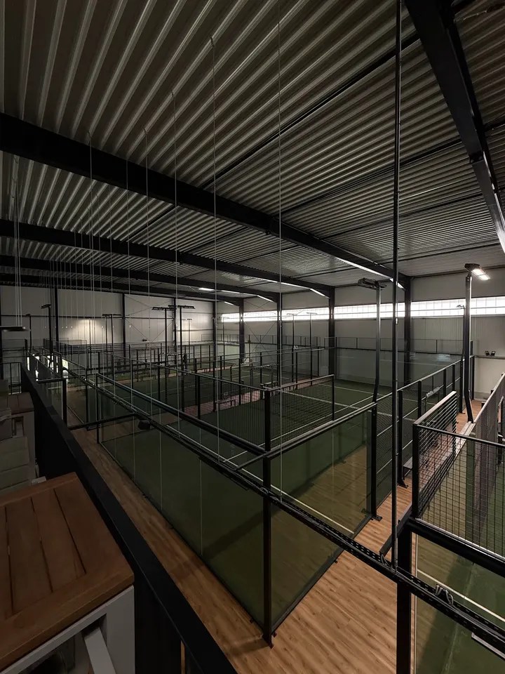 Padelstar Krefeld — Fitnessstudio in Verberg, Krefeld