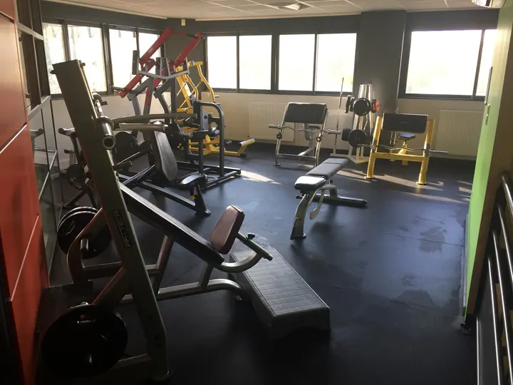 Esprit Sport Les Avenières — salle de fitness-studio aux Avenières Veyrins-Thuellin — 3