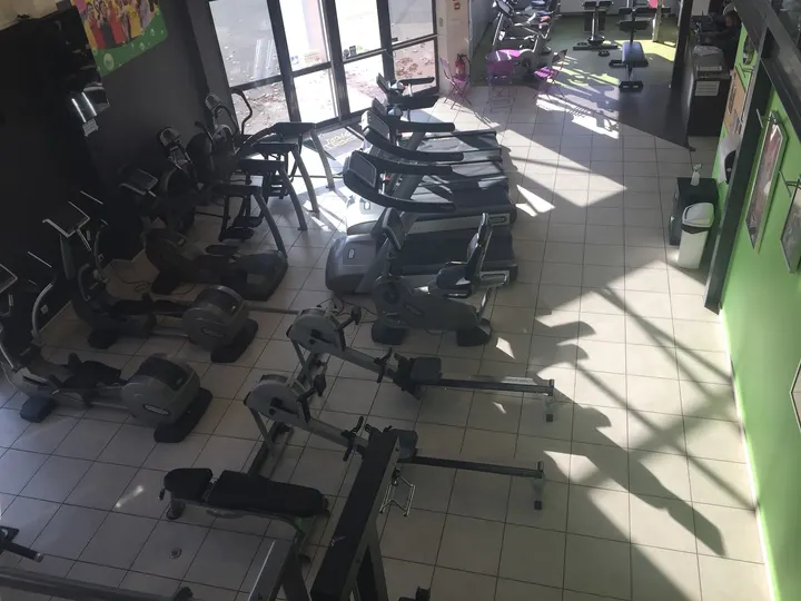 Esprit Sport Les Avenières — salle de fitness-studio aux Avenières Veyrins-Thuellin — 5