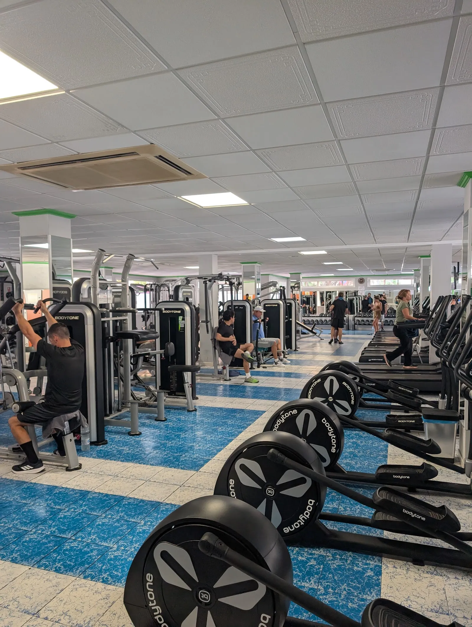 RUMI'S GYM Ibiza Cala de Bou — estudio de fitness-studio en Sant Josep de sa Talaia — 2