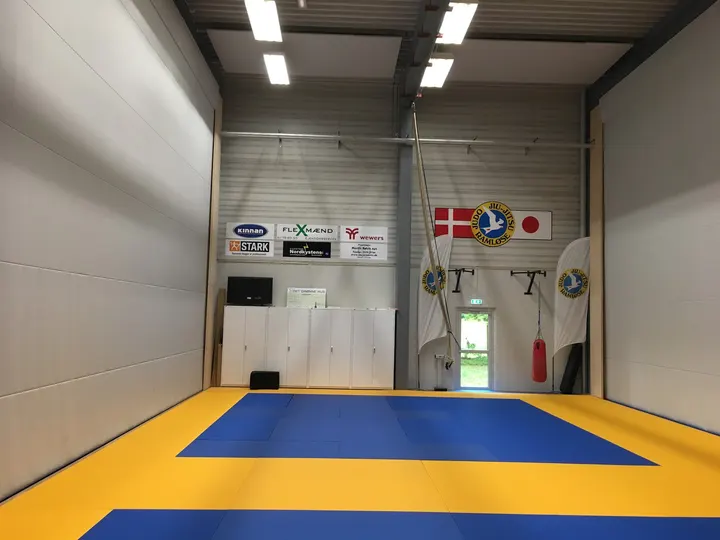 Ramløse Judo- Og Jiu-Jitsu Klub — kampsport-studio i Troldebakkerne, Helsinge — 2