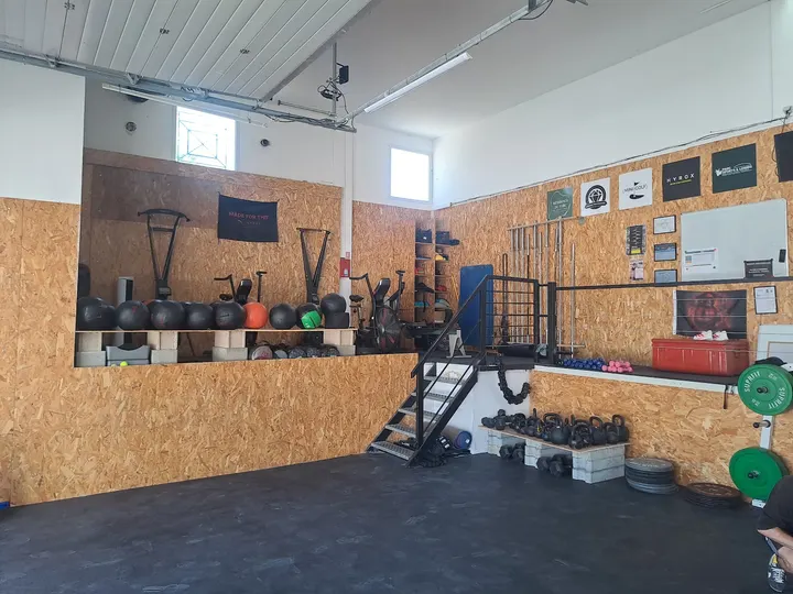 Parc Sports & Loisirs — salle de fitness-studio aux Caizergues, Brissac — 2
