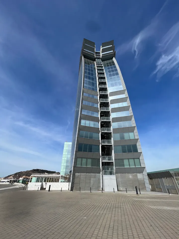 Mirador del Mediterrani W By Andrea Sais — yoga-studio en Barcelona — 3