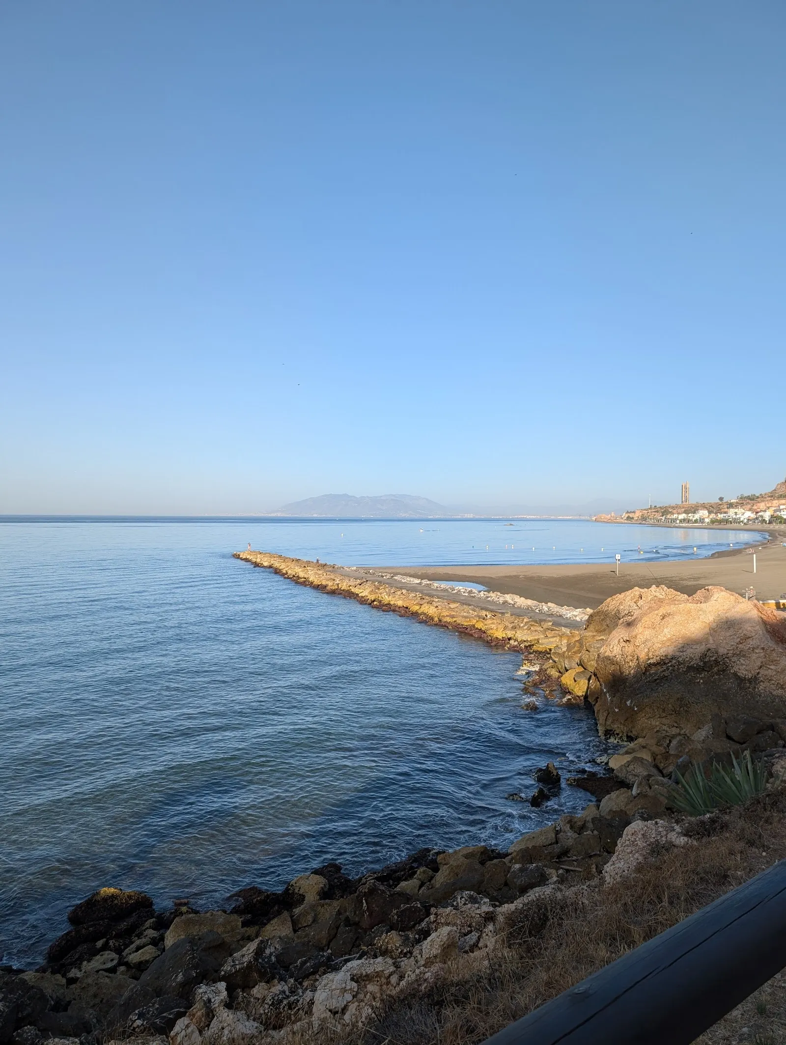 Clases De Hatha Yoga Con Abril — yoga-studio en La Cala del Moral — 2