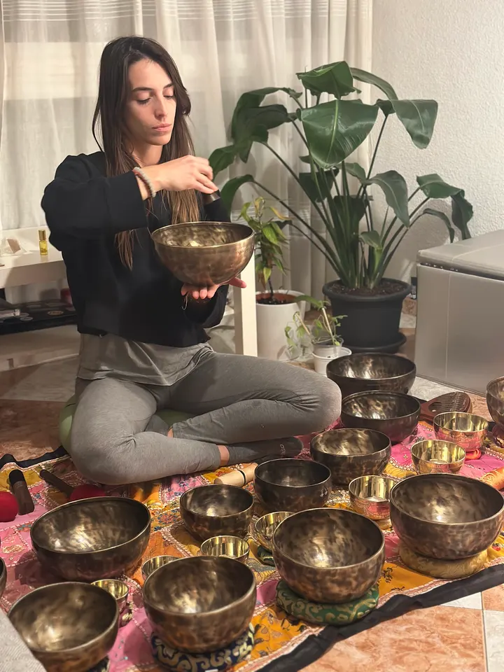 Clases De Hatha Yoga Con Abril — yoga-studio en Málaga — 3