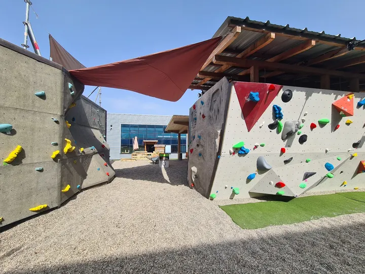 Hueco Strasbourg-Zenith Escalade-Bloc — bloc-studio à Eckbolsheim, Strasbourg — 2