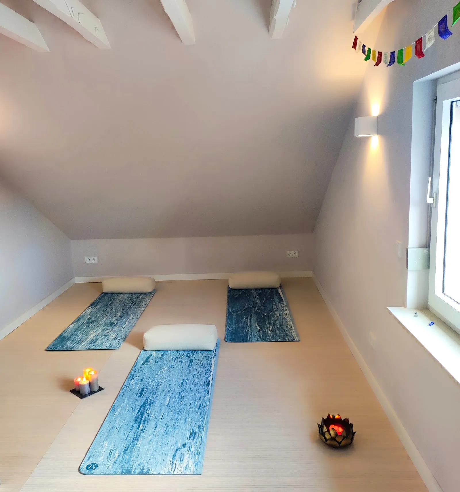Namanda Yoga Bad Homburg Ober-Eschbach - Yogastunden - Meditation - Personaltraining — yoga-studio in Bad Homburg vor der Höhe-Ober-Eschbach — 4
