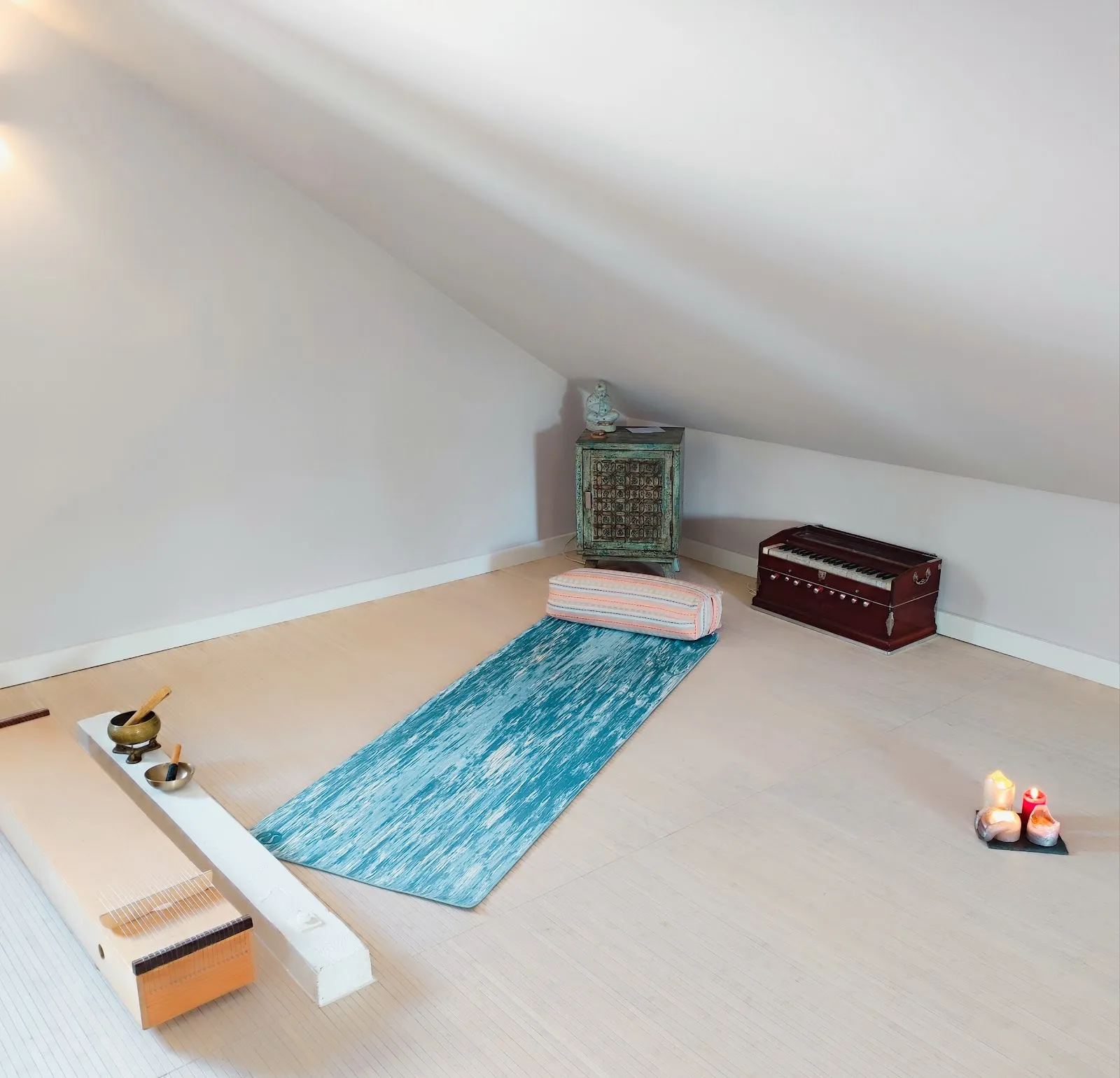 Namanda Yoga Bad Homburg Ober-Eschbach - Yogastunden - Meditation - Personaltraining — yoga-studio in Bad Homburg vor der Höhe-Ober-Eschbach — 5