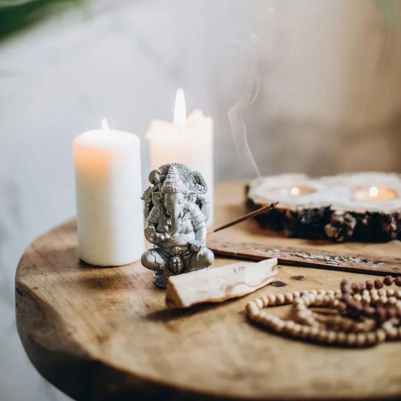 Olivia May Lindstrøm, yoga- og massageterapi — yoga-studio i Viby J., Højbjerg — 3