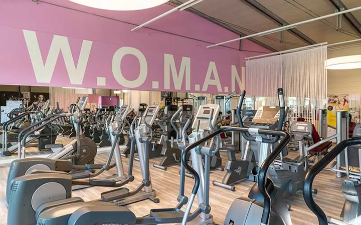 pro-fitness Discounter Waldshut Woman — fitnessstudio in Waldshut-Tiengen — 3