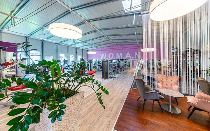 pro-fitness Discounter Waldshut Woman — fitnessstudio in Waldshut-Tiengen — 4