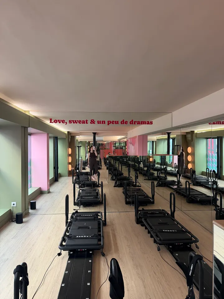 Studio Grand Amour — Lagree à Paris 17e Arrondissement, Paris