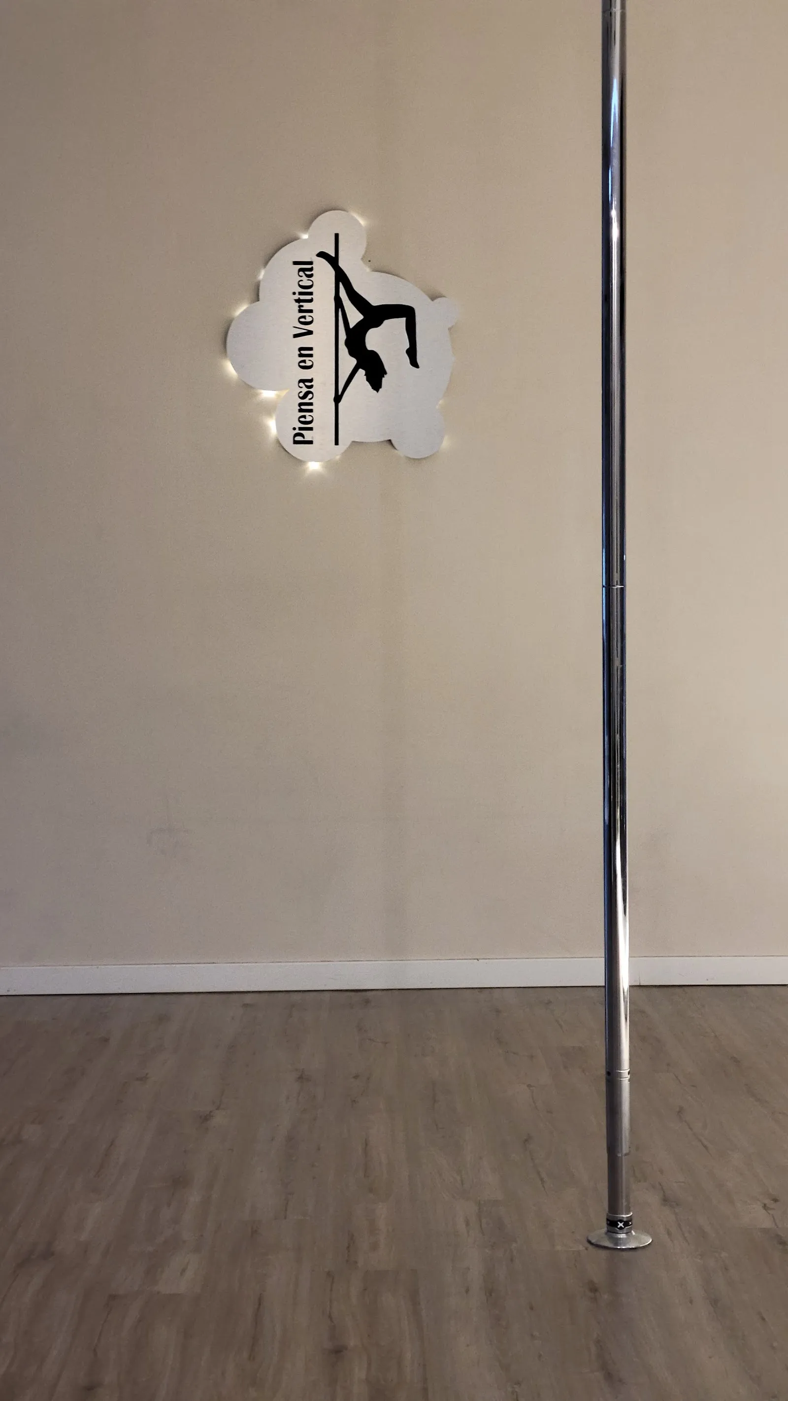Piensa en vertical — pole fitness-studio en El Fuerte, Guadalajara — 2
