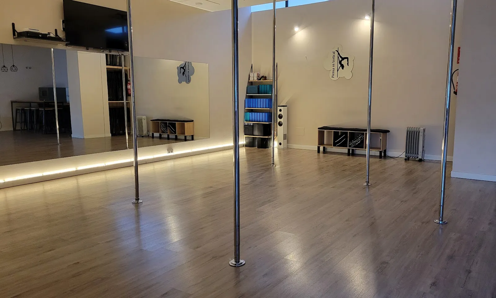 Piensa en vertical — pole fitness-studio en El Fuerte, Guadalajara — 3