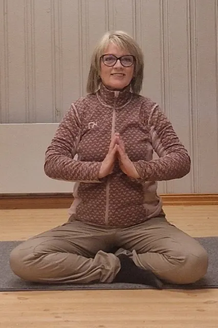 Helhetsterapi - Co-Active Coaching Mindfulness, Mindful Yoga. Wenche Sellevåg — yoga-studio i Brandbu — 4