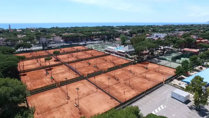 Club De Tennis Andrés Gimeno — estudio de fitness-studio en Castelldefels — 5
