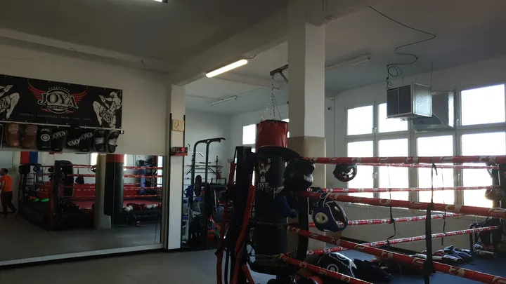 Gimnasio k b one — kickboxing-studio en Santurtzi, Bilbao — 2