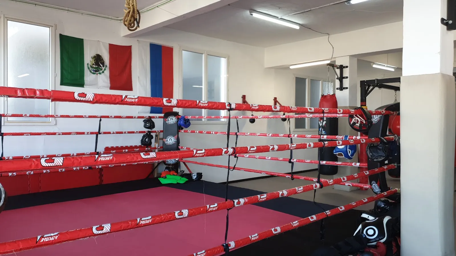 Gimnasio k b one — kickboxing-studio en Santurtzi — 3
