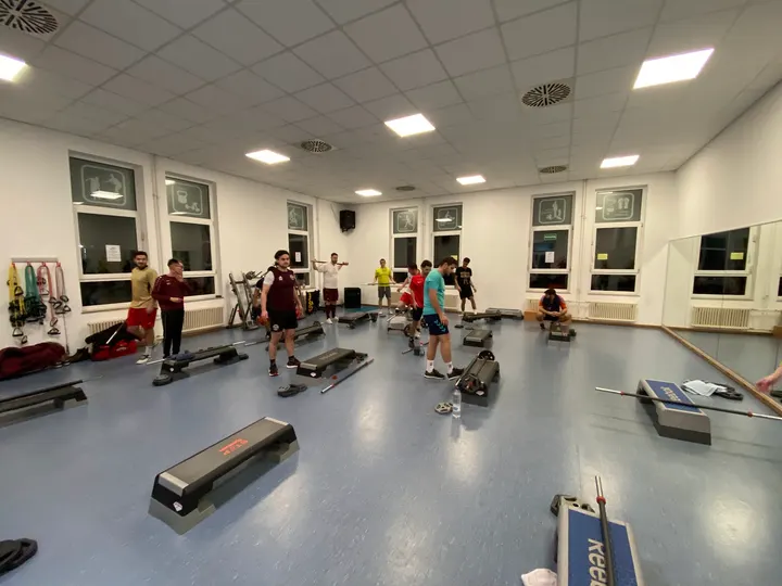 Sportfabrik der FTG Frankfurt Fitness-Squash-Badminton — Fitnessstudio in Bockenheim, Frankfurt am Main