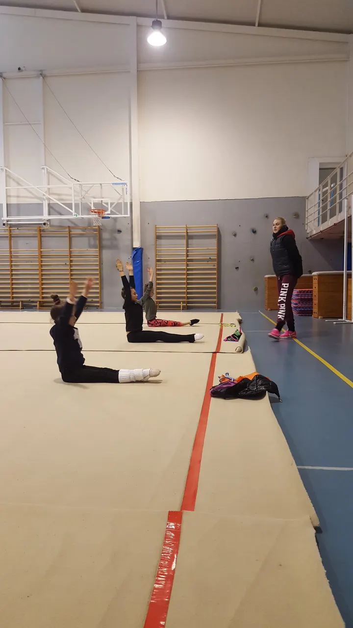 Club Gimnasia Ritmica Olimpic Bendinat — gimnasia-studio en Bendinat — 2