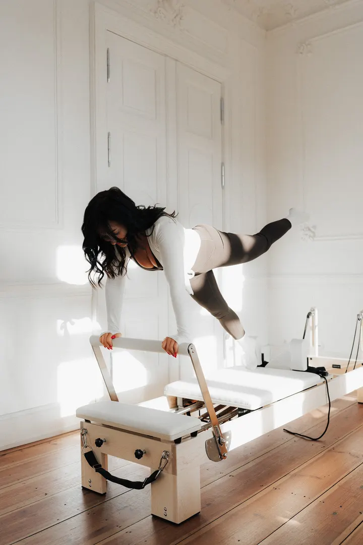 Stories in Motion — pole fitness-studio in Stadtmitte, Rostock — 2