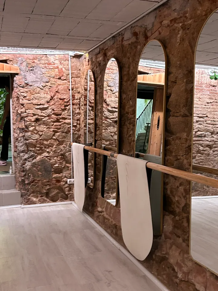 Yoga & Barre Studio - Marina Calero — yoga-studio en Barcelona — 3