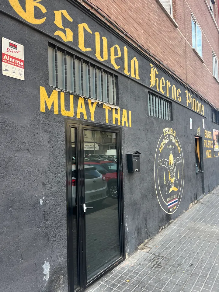Escuela Heras Pinong — Boxeo en Móstoles