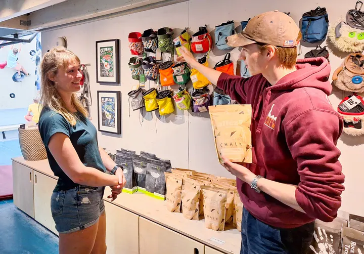 Boulderhal de Fabriek - Hoofddorp 🧗 — klimmen-studio in Noord, Hoofddorp — 3