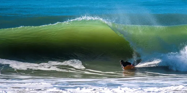7ª Essência Surf Bodyboard — surf-studio em Lisboa — 3