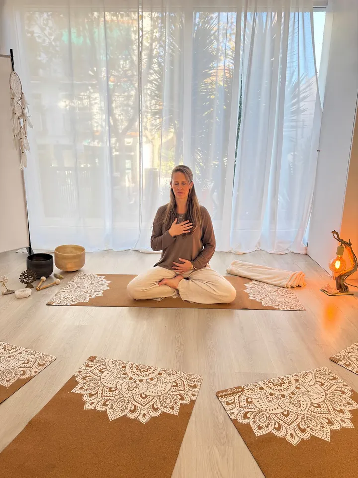 FemFlow Yoga Sitges — Yoga en Sitges