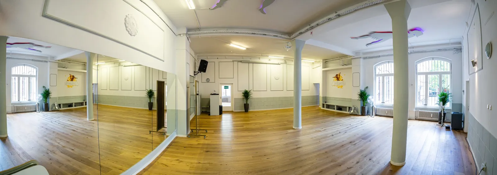 Cumbancha Salsa, Bachata und Kizomba Tanzschule — dans-studio i Berlin — 3
