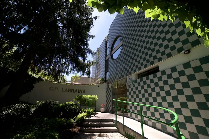 Campo de Deportes Larraina — estudio de fitness-studio en Pamplona — 3