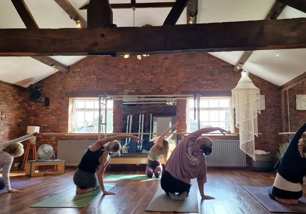 Pilates in Tarleton Reformer Pilates Barre Yoga Stretch — yoga-studio in Preston — 2
