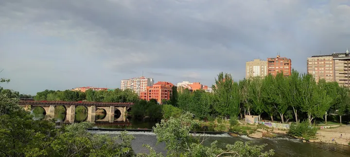 Parque de calistenia de las Moreras — Calisthenics en San Pablo - San Nicolás, Valladolid