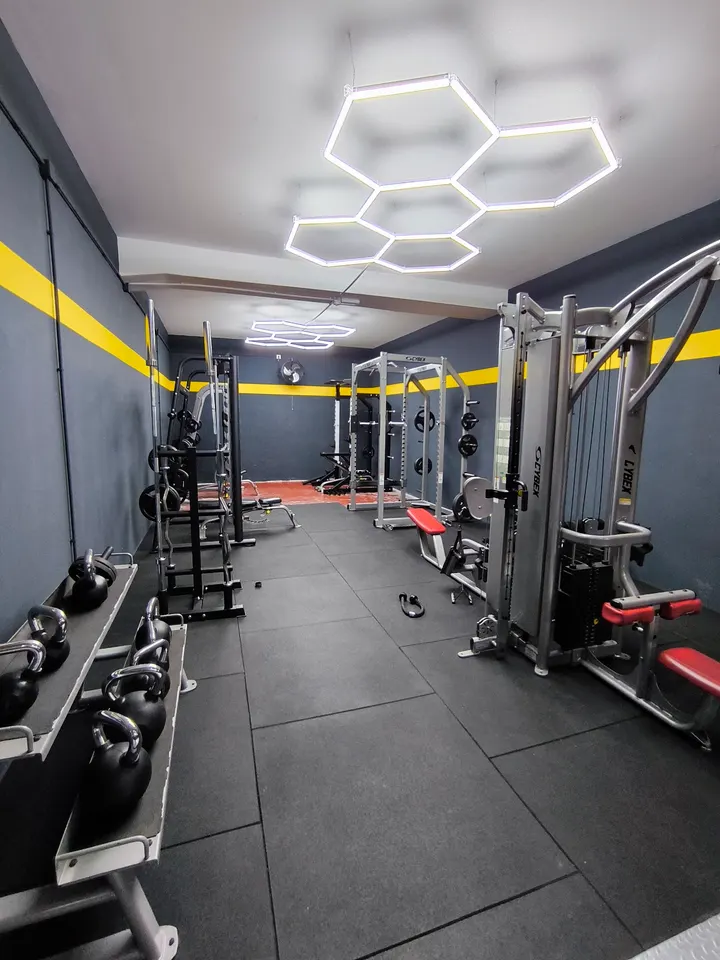 Estrato Fitness & Weightlifting — estudio de fitness-studio en Retiro, Madrid — 3