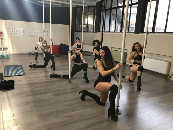 Queen Pole Dance ASD — Pole dance a Pozzo Strada, Torino