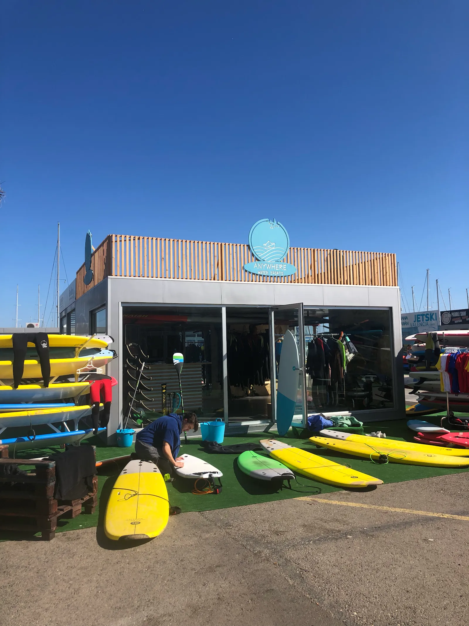 Anywhere WaterSports — ciclismo-studio en Valencia — 4