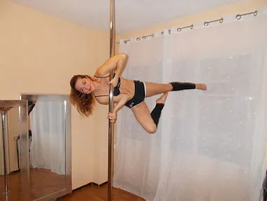 Pole dance Alicante — träningsstudio-studio i Villafranquesa, Alicante — bild 2
