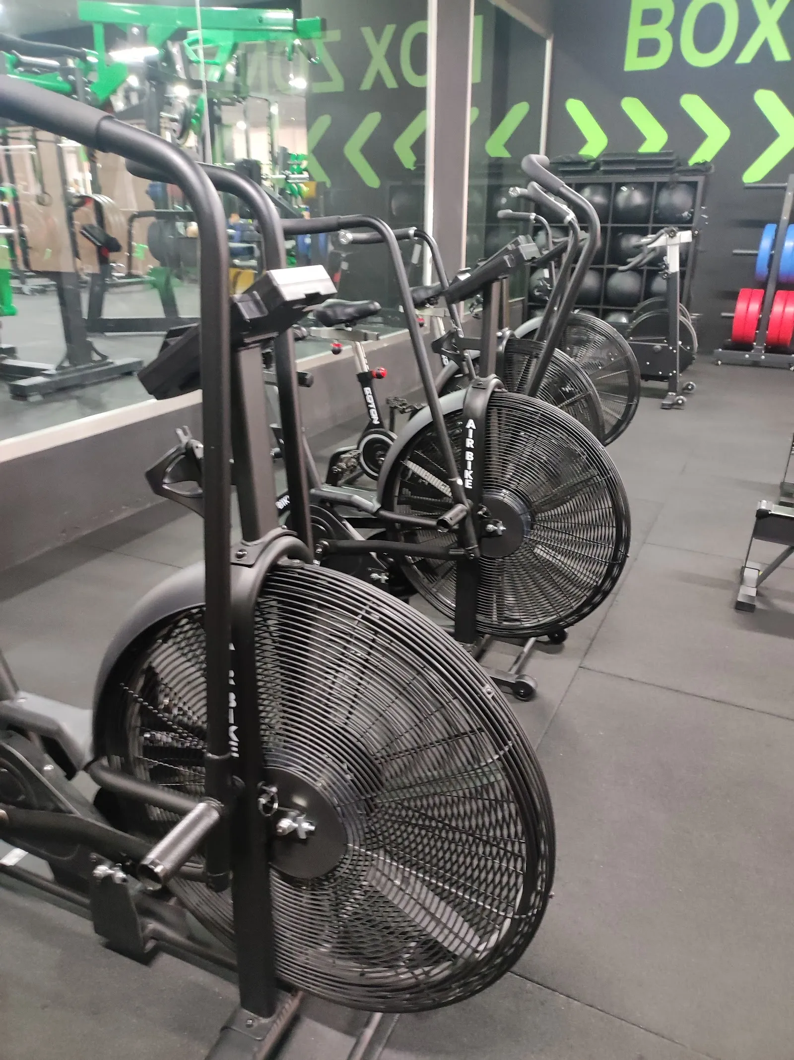 AMBIT CENTRE ESPORTIU — fuerza-studio en Silla — 2