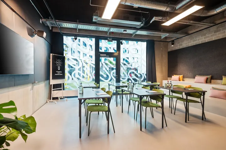 Latin Fusion | The Social Hub Berlin — tanz-studio in Berlin — 5